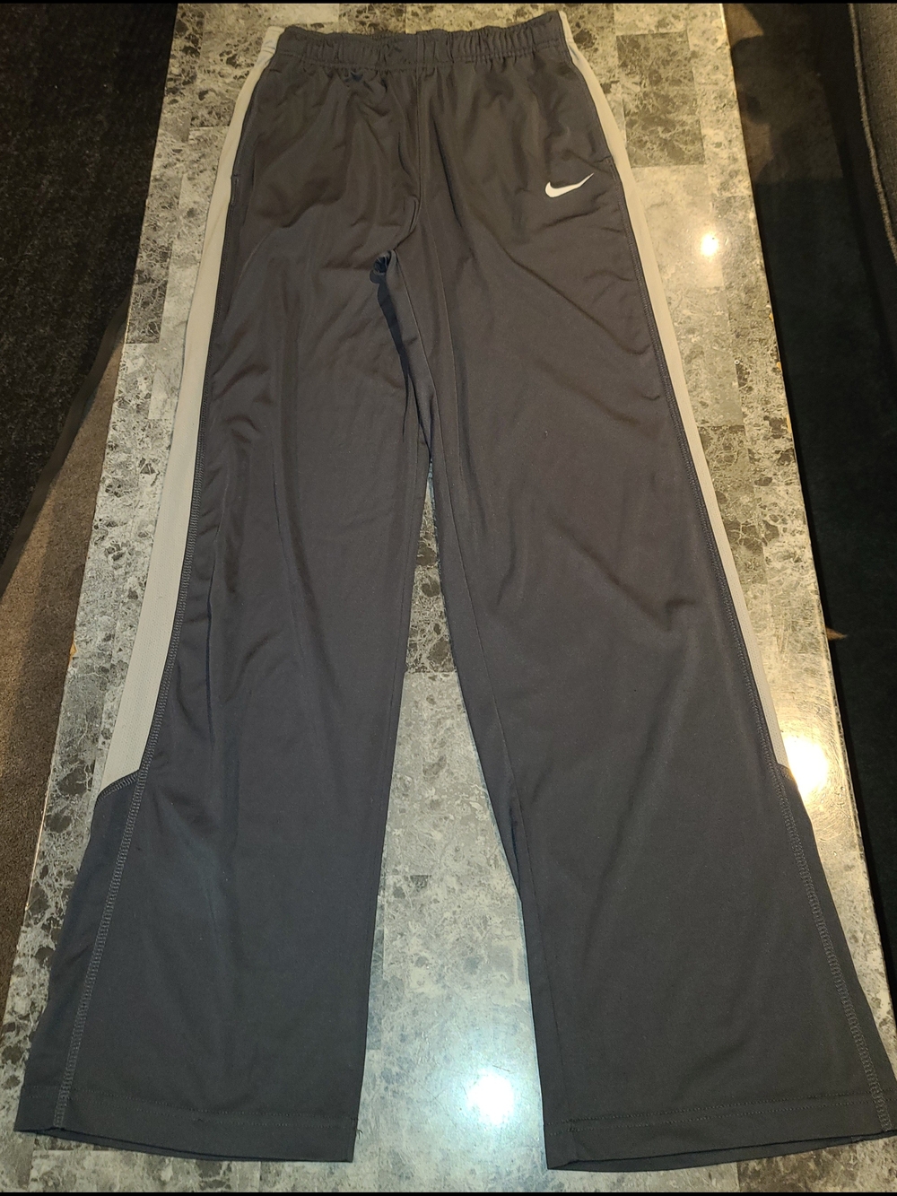 Classic Nike Mens Gray Sweatpants